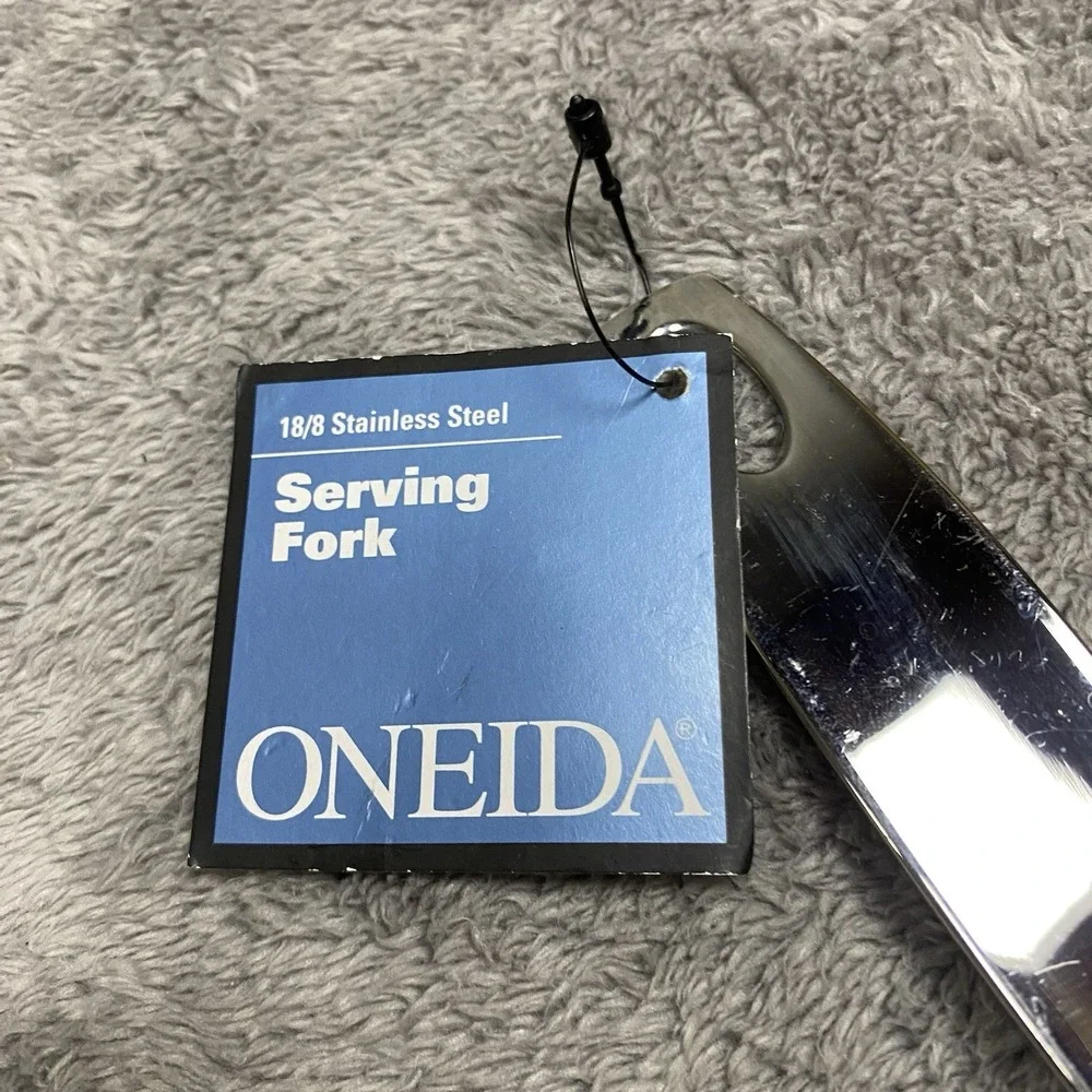Oneida 18/8 Stainless Steel Serving Fork 10